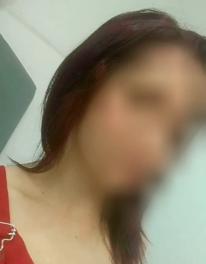 Julia, 21 años