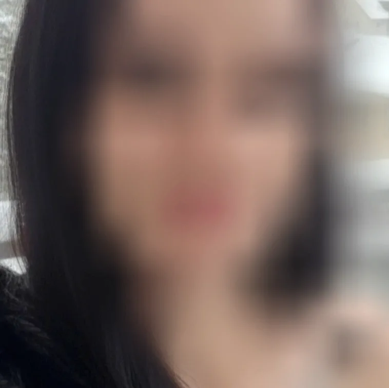 Manuela, 23 años